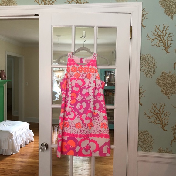 COPY - Preppy lily pulizter dress - Picture 1 of 4